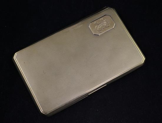 A George V engine turned 9ct gold cigarette case, 5.25in.